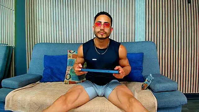 Vans Ross online show from March 2026 06:57:01 PM