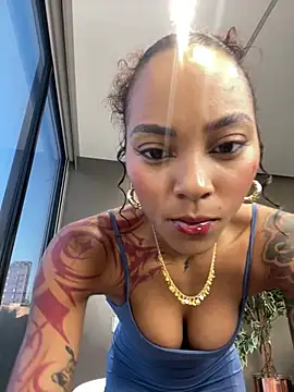Snapshot of LizStorm_ chatting on July 2026 11:27:01 AM LizStorm online show from July 2026 11:27:01 AM