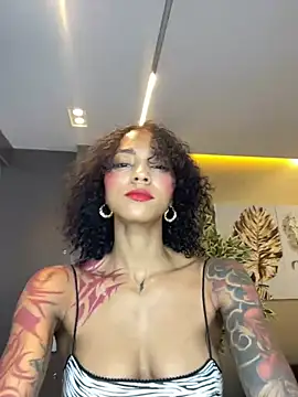Snapshot of LizStorm_ chatting on July 2026 11:49:02 AM LizStorm online show from July 2026 11:49:02 AM