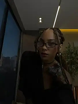 Snapshot of LizStorm_ chatting on July 2026 11:39:02 AM LizStorm online show from July 2026 11:39:02 AM