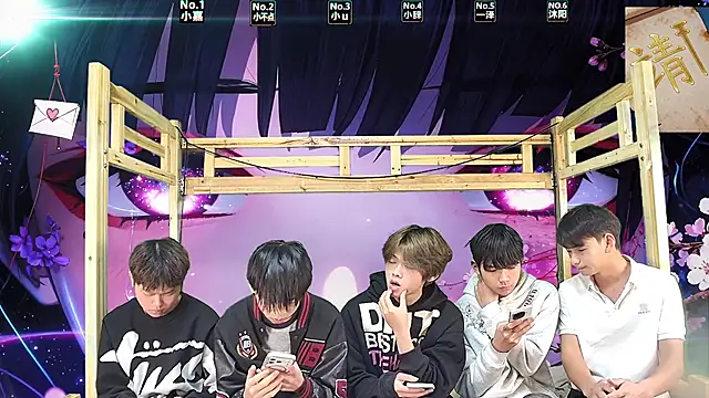 xiaohuangren01 online show from March 2026 06:19:01 AM