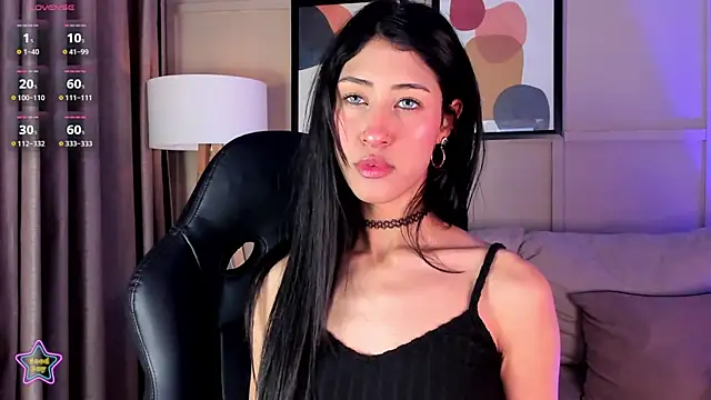 Snapshot of internett_sweetheart chatting on July 2026 07:32:02 AM internett sweetheart online show from July 2026 07:32:02 AM