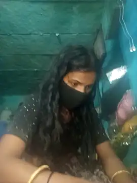 Snapshot of priyasharma899 chatting on March 2026 04:23:01 PM priyasharma899 online show from March 2026 04:23:01 PM