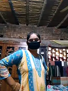 Hot Sweeti online show from March 2026 06:51:01 AM