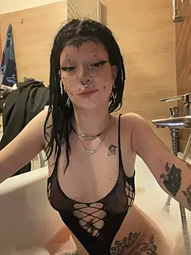 demonLamia online show from March 2026 06:57:01 PM