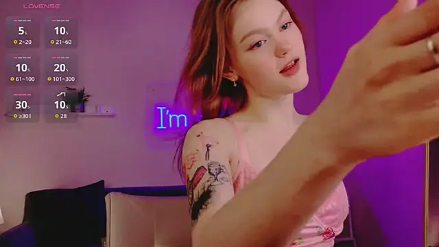 Snapshot of Lily_Mio chatting on June 2026 09:30:01 PM Lily Mio online show from June 2026 09:30:01 PM