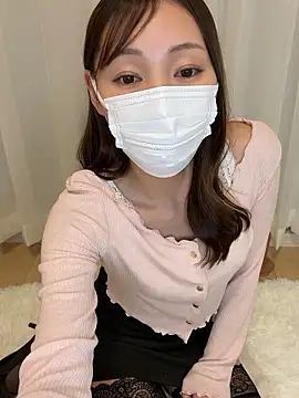 Snapshot of Miwa__15 chatting on April 2026 12:10:01 PM Miwa 15 online show from April 2026 12:10:01 PM
