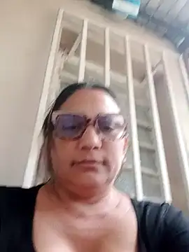 mariacarlota online show from April 2026 08:04:01 PM