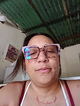Snapshot of mariacarlota chatting on May 2026 03:39:02 PM mariacarlota online show from May 2026 03:39:02 PM