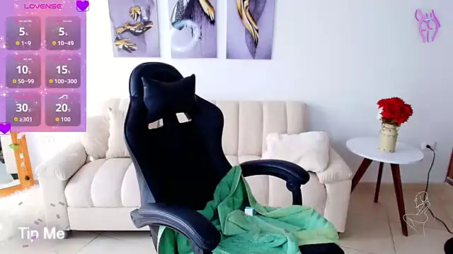 Snapshot of Cristina_Ferreir chatting on March 2026 01:27:01 PM Cristina Ferreir online show from March 2026 01:27:01 PM