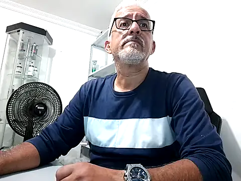 ceniizo1024 online show from January 2026 11:53:01 PM