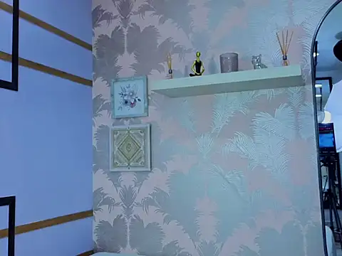 Snapshot of Emma_Thompssonn chatting on February 2026 11:57:02 AM Emma Thompssonn online show from February 2026 11:57:02 AM