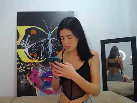 luisandri  online show from February 2026 08:27:01 PM