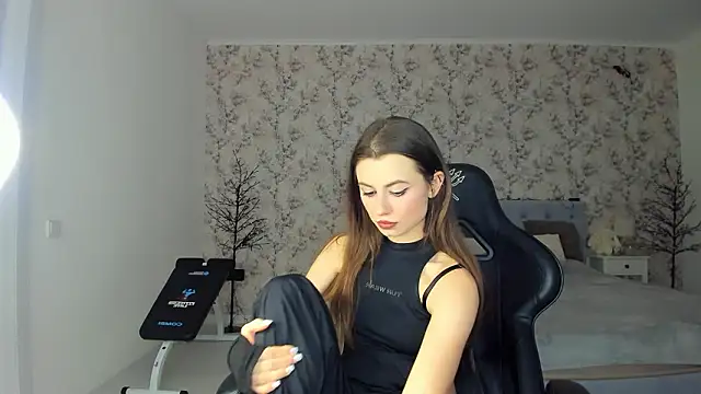 Hot Molly5 online show from February 2026 07:31:01 PM