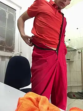 santiObrero online show from March 2026 04:56:02 PM