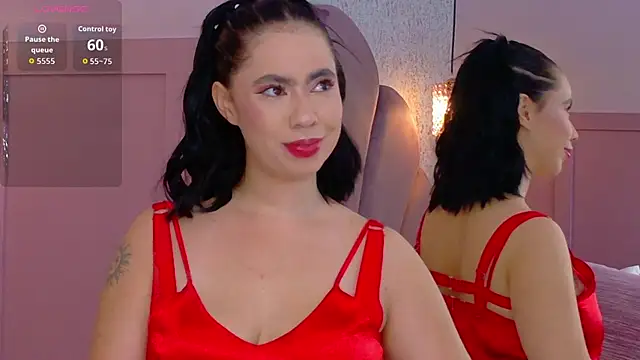 Snapshot of Sienna-Gold chatting on February 2026 01:48:01 PM Sienna-Gold online show from February 2026 01:48:01 PM