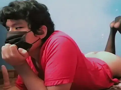 Slutty Femboyy online show from January 2026 05:39:01 PM