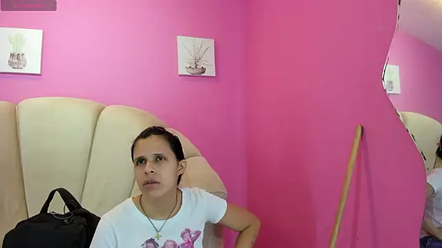 mitzukywinteer online show from February 2026 08:39:01 PM