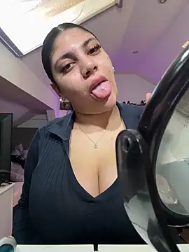 MinaKhalina online show from March 2026 12:09:01 PM