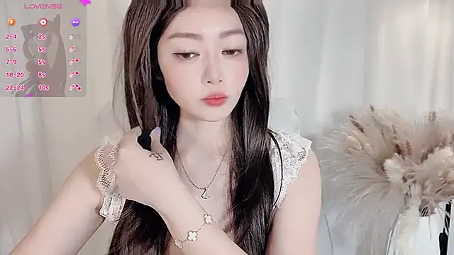 Snapshot of XinYuemeimei chatting on May 2026 02:46:01 PM XinYuemeimei online show from May 2026 02:46:01 PM