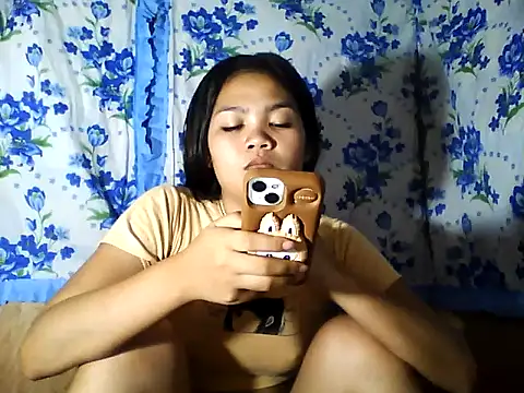 PinaySkinnyJust18 online show from April 2026 09:20:02 PM