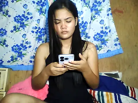 PinaySkinnyJust18 online show from June 2026 11:03:01 PM