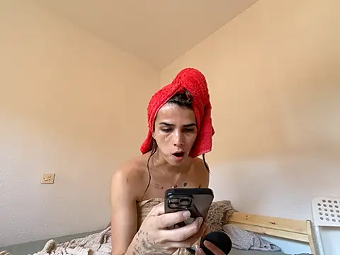 Snapshot of Lily_WellGifted chatting on May 2026 02:13:02 PM Lily WellGifted online show from May 2026 02:13:02 PM