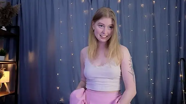 LanaRoxxy online show from April 2026 11:53:02 AM