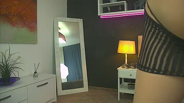 TaniaKaverina online show from June 2026 06:27:01 AM