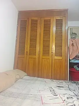 auroracandelax online show from March 2026 05:27:02 PM