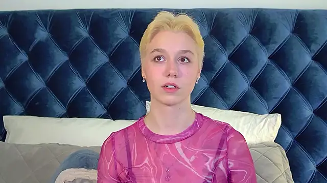 Snapshot of AgataGate chatting on February 2026 03:11:02 PM AgataGate online show from February 2026 03:11:02 PM