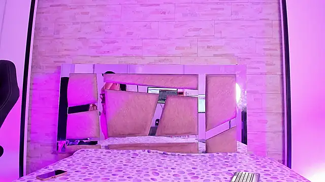 kendall grace online show from April 2026 11:44:02 AM