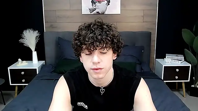 TylerGibson online show from March 2026 06:38:02 AM