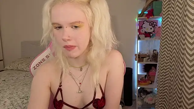 Mia WaterFall online show from March 2026 03:22:02 AM