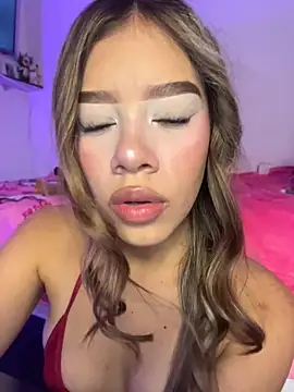 BellaMoon  online show from April 2026 01:23:02 AM