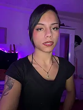 Snapshot of andyy_x chatting on July 2026 06:43:01 PM andyy x online show from July 2026 06:43:01 PM