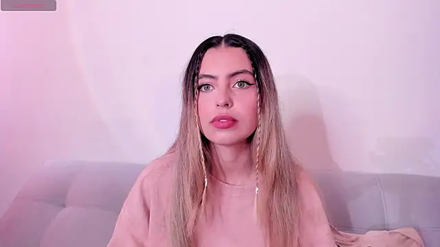 Fernanda aaaa online show from February 2026 01:20:01 PM