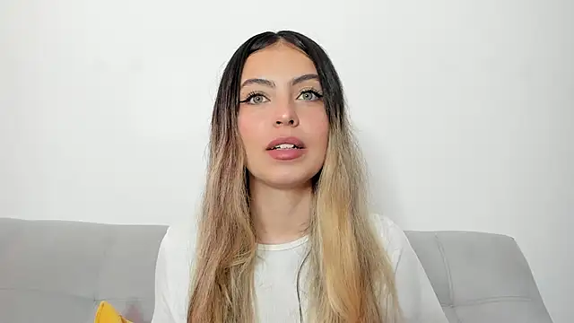 Fernanda aaaa online show from May 2026 03:20:02 PM