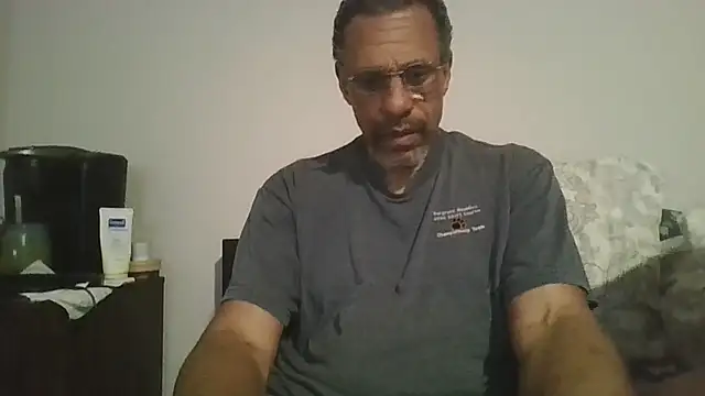 Snapshot of swimmer2496 chatting on March 2026 07:12:02 AM swimmer2496 online show from March 2026 07:12:02 AM