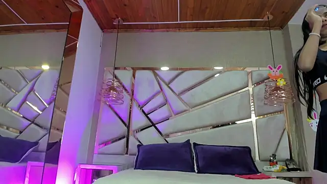 francis 20 online show from April 2026 01:59:01 PM