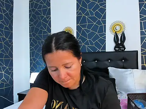 Snapshot of KikyNaughty chatting on February 2026 08:37:01 PM KikyNaughty online show from February 2026 08:37:01 PM