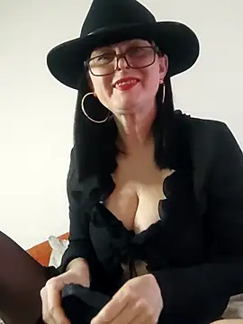 AliceSwan57 online show from April 2026 03:42:01 AM