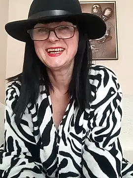 AliceSwan57 online show from April 2026 12:36:02 PM