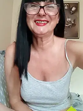 Snapshot of AliceSwan57 chatting on June 2026 08:13:02 AM AliceSwan57 online show from June 2026 08:13:02 AM