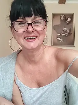 Snapshot of AliceSwan57 chatting on June 2026 08:38:01 AM AliceSwan57 online show from June 2026 08:38:01 AM