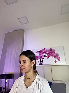JuliaColemann online show from June 2026 11:56:02 AM