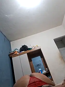 Snapshot of morenalinda15 chatting on February 2026 08:43:01 PM morenalinda15 online show from February 2026 08:43:01 PM