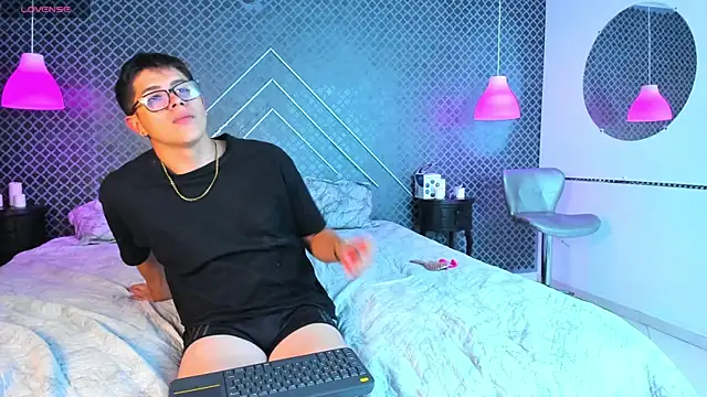 Evie demn online show from February 2026 06:26:01 AM