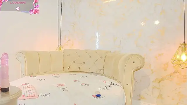 Snapshot of tifanibrown chatting on February 2026 01:37:02 PM tifanibrown online show from February 2026 01:37:02 PM