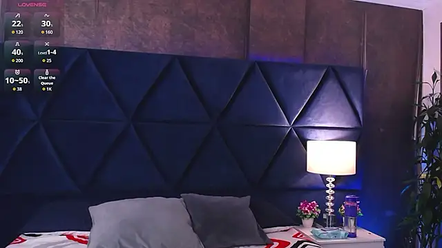 Logan Woods online show from February 2026 08:42:02 PM